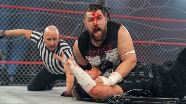 A bloody Eddie Edwards pins Sami Callihan