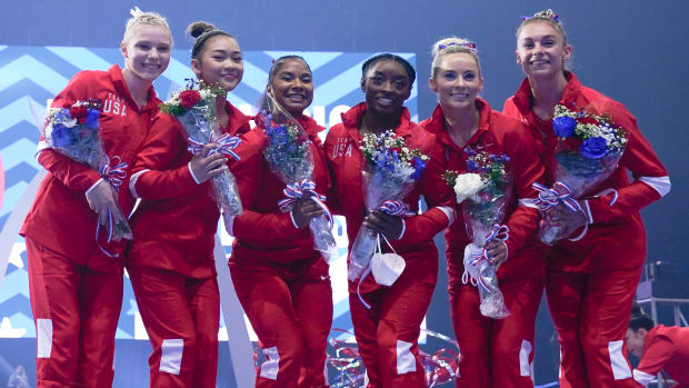 us-olympic-gymnnastics-team