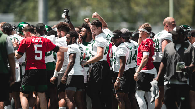 New York Jets practicing during minicamp