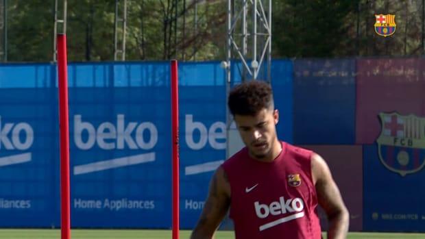 Emerson Royal trains for the first time at the Ciutat Esportiva