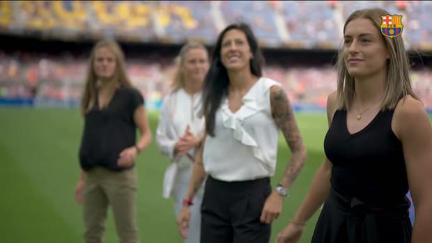 Camp Nou honours the Best Women's Footballers of the Year