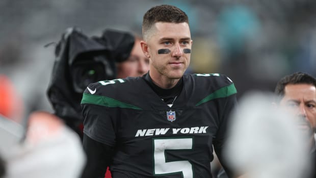 New York Jets QB Mike White walks off field after win over Chicago Bears