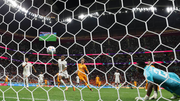 Frenkie de Jong pictured (center) scoring for Holland against Qatar at the 2022 FIFA World Cup