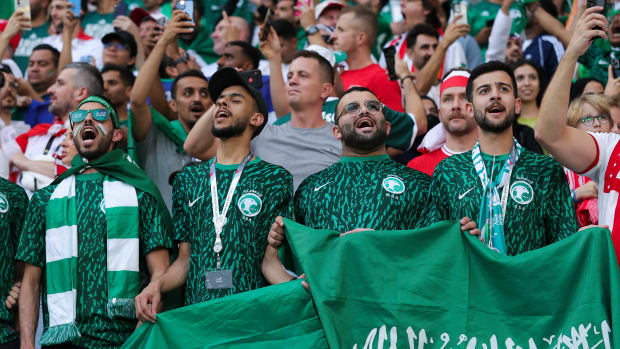 Fans Arabia Saudita vs Polonia