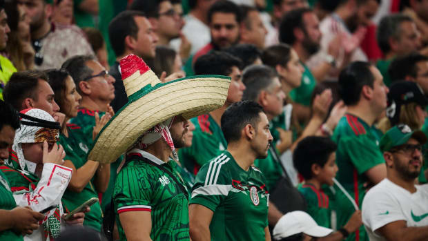 Fans mexicanos en Qatar ante Arabia Saudita