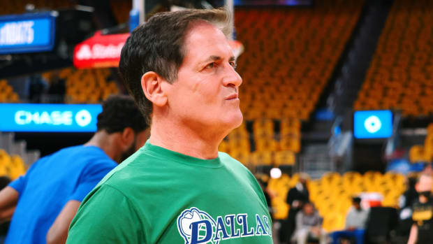 Mark Cuban supports his Mavericks during a Western Conference finals game at the Warriors.