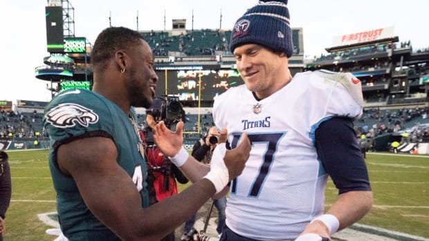 Former teammates A.J. Brown and Ryan Tannehill catch up after Brown caught two TDs in Eagles' 35-10 win in Week 13