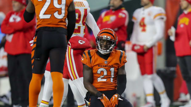 Dec 4, 2022; Cincinnati, Ohio, USA; Cincinnati Bengals cornerback Mike Hilton (21) reacts after attempting to intercept the ball against the Kansas City Chiefs in the first half at Paycor Stadium. Mandatory Credit: Katie Stratman-USA TODAY Sports