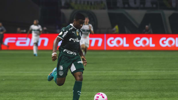 Endrick pictured during his professional debut for Palmeiras in October 2022