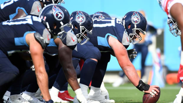 Tennessee Titans center Ben Jones (60) waits to snap the ball during the first half against the New York Giants at Nissan Stadium.