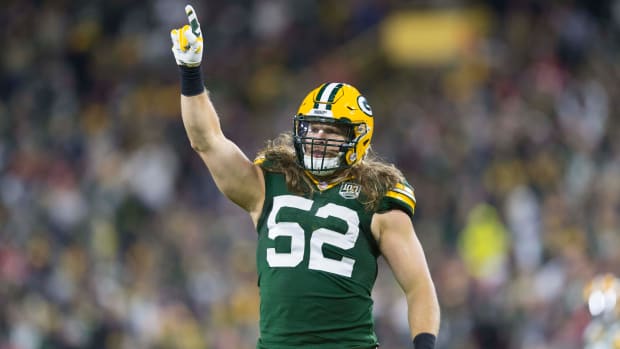Packers linebacker Clay Matthews (52) celebrates after a sack.