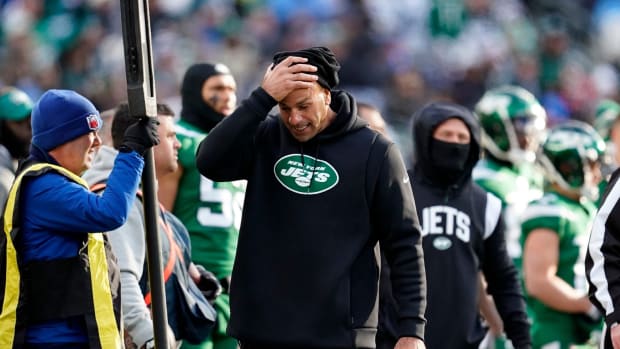 New York Jets head coach Robert Saleh reacts to loss to Detroit Lions