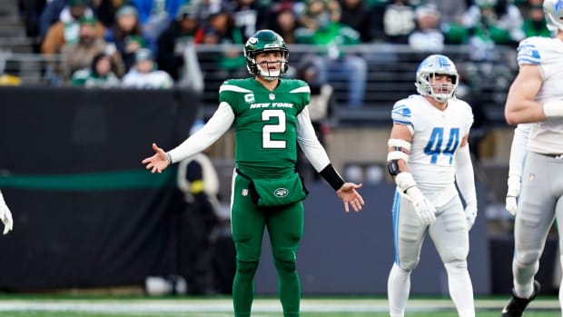 New York Jets QB Zach Wilson reacts to turnover against Detroit Lions