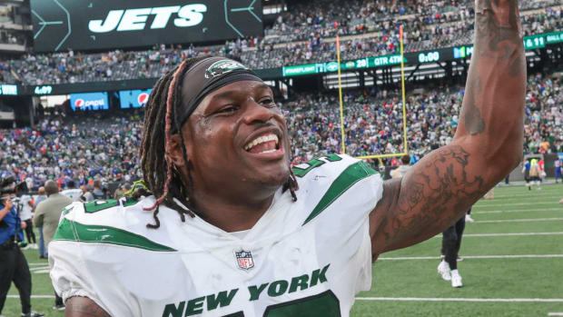 Jets linebacker Quincy Williams celebrates a win over the Bills.