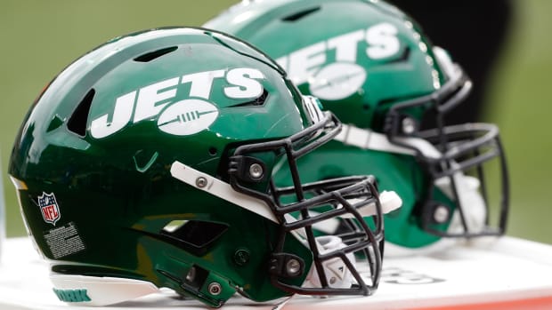 New York Jets helmets on sideline