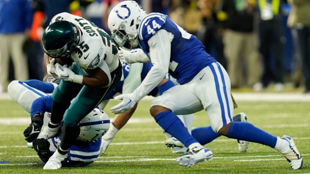 Nov 20, 2022; Indianapolis, Indiana, USA; Indianapolis Colts linebacker Zaire Franklin (44) works to bring down Philadelphia Eagles running back Boston Scott (35) on Sunday, Nov. 20, 2022, during a game against the Philadelphia Eagles at Lucas Oil Stadium in Indianapolis.