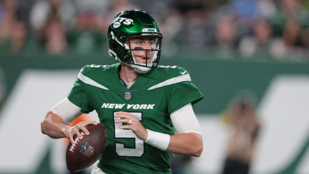 New York Jets QB Mike White throws pass in preseason