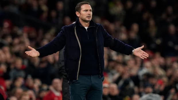 Everton manager Frank Lampard reacts during a match.