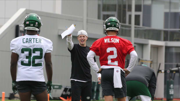 New York Jets OC Mike LaFleur at practice with QB Zach Wilson