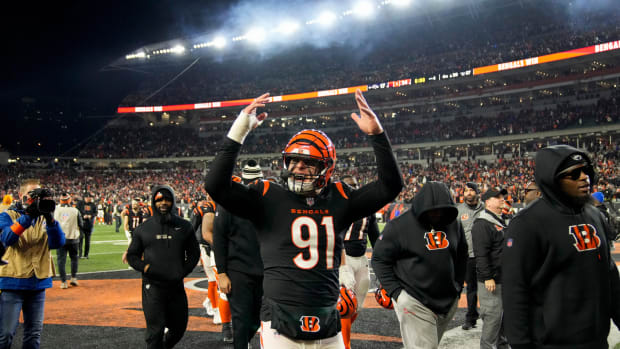 Cincinnati Bengals defensive end Trey Hendrickson (91) pumps up the crows after the fourth quarter during an NFL wild-card playoff football game between the Baltimore Ravens and the Cincinnati Bengals, Sunday, Jan. 15, 2023, at Paycor Stadium in Cincinnati. The Bengals advanced to the Divisional round of the playoffs with a 24-17 win over the Ravens. Baltimore Ravens At Cincinnati Bengals Afc Wild Card Jan 15 276