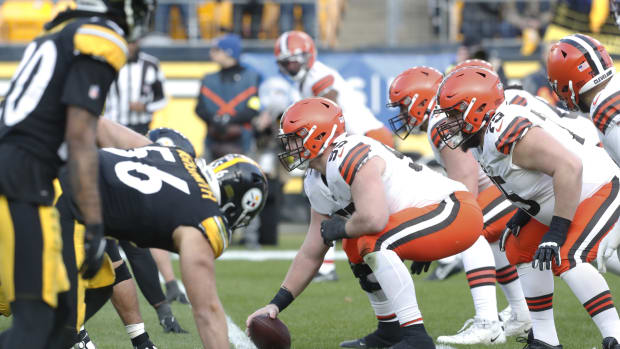 Jan 8, 2023; Pittsburgh, Pennsylvania, USA; Cleveland Browns center Ethan Pocic (55) prepares to snap the ball against the Pittsburgh Steelers during the fourth quarter at Acrisure Stadium. Pittsburgh won 28-14. Mandatory Credit: Charles LeClaire-USA TODAY Sports