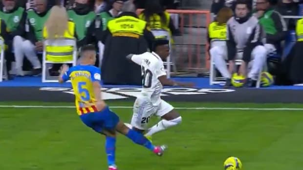 Gabriel Paulista pictured kicking Vinicius Junior during Real Madrid's 2-0 win over Valencia in February 2023