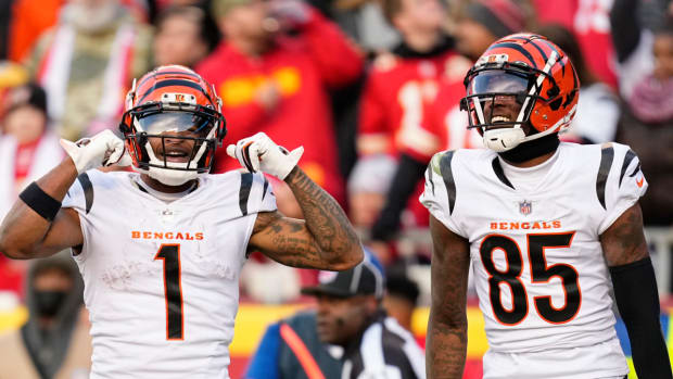 Bengals receivers Ja’Marr Chase and Tee Higgins celebrate a touchdown against the Chiefs in 2022.