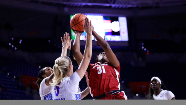 Jada Rice fights for a rebound - Alabama women's basketball at Florida