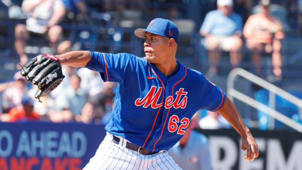 Feb 28, 2023; Port St. Lucie, Florida, USA; New York Mets starting pitcher Jose Quintana (62) throws a pitch during the first inning against the Houston Astros at Clover Park. Mandatory Credit: Reinhold Matay-USA TODAY Sports