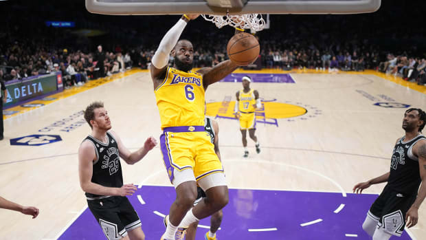 Los Angeles Lakers forward LeBron James (6) dunks against the San Antonio Spurs in the first half at Crypto.com Arena. The Lakers defeated the Spurs 113–104.