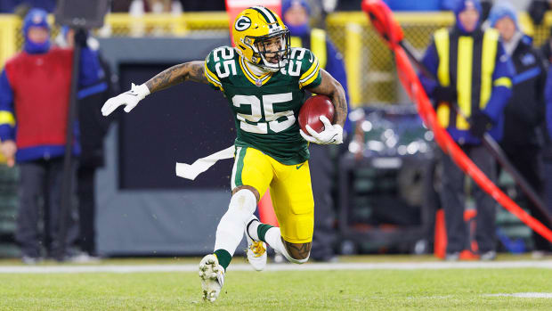 Green Bay, Wisconsin, USA; Green Bay Packers cornerback Keisean Nixon (25) during the game against the Detroit Lions at Lambeau Field.