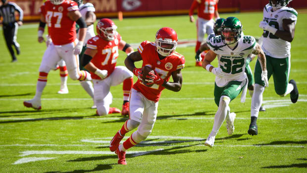 Chiefs wide receiver Mecole Hardman scores a touchdown vs. the Jets.