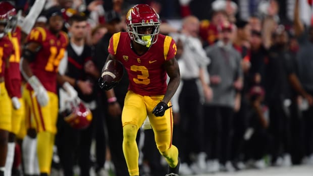 Dec 2, 2022; Las Vegas, NV, USA; Southern California Trojans wide receiver Jordan Addison (3) runs the ball against the Utah Utes during the second half in the PAC-12 Football Championship at Allegiant Stadium.