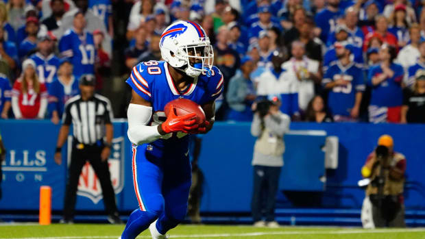Sep 19, 2022; Orchard Park, New York, USA; Buffalo Bills wide receiver Jamison Crowder (80) returns a punt against the Tennessee Titans during the first half at Highmark Stadium.
