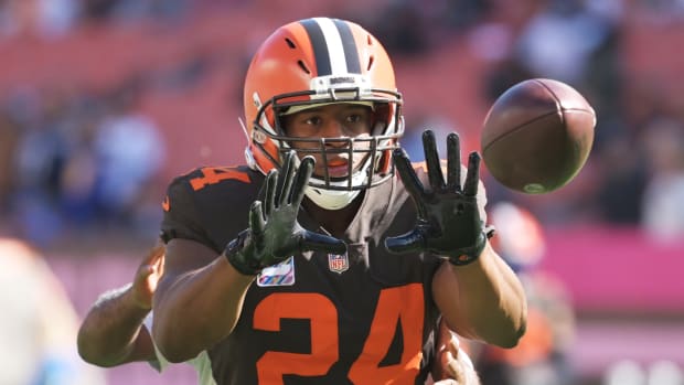 Oct 9, 2022; Cleveland, Ohio, USA; Cleveland Browns running back Nick Chubb (24) catches a pass before the game between the Browns and the Los Angeles Chargers at FirstEnergy Stadium. Mandatory Credit: Ken Blaze-USA TODAY Sports