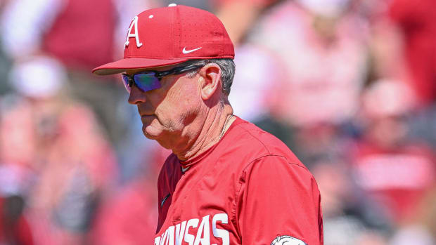Razorbacks coach Dave Van Horn on lack of hits when needed, giving up too much at Georgia