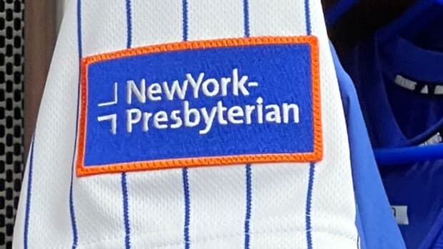 Mets have altered their New York Presbyterian patch to look more team-oriented.