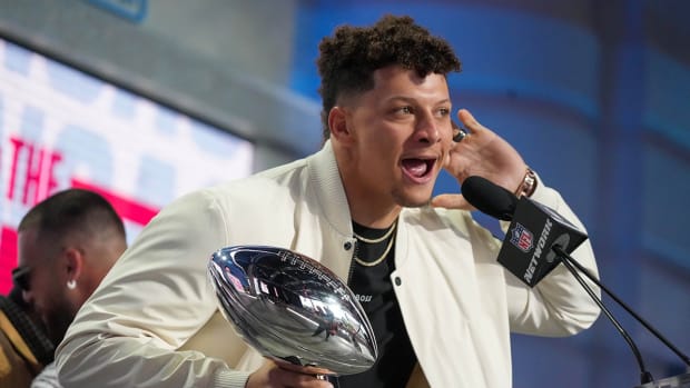 Patrick Mahomes Offers Relocation Suggestion for NHL’s Coyotes
