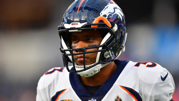 Russell Wilson had the worst season of his career in 2022 playing for the Broncos.