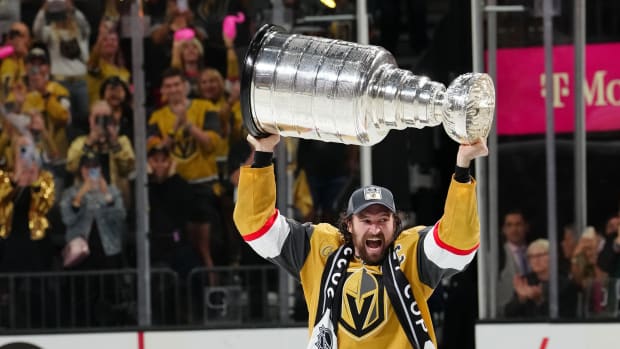 Mark Stone lifts the Stanley Cup