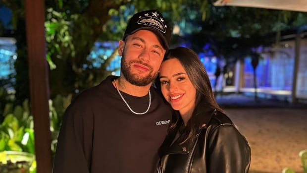 Neymar y su novia Bruna Biancardi