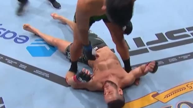Jesús Santos Aguilar knocks out Shannon Ross at UFC 290.