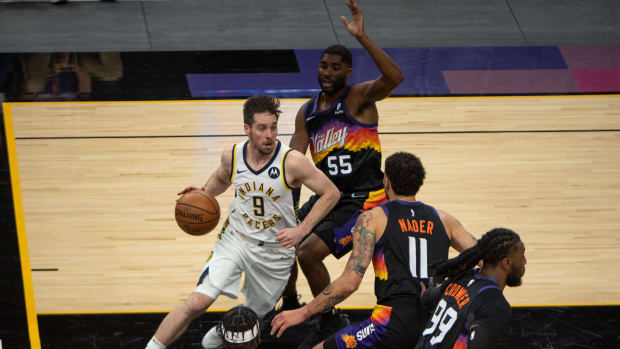 T.J. McConnell Indiana Pacers Phoenix Suns