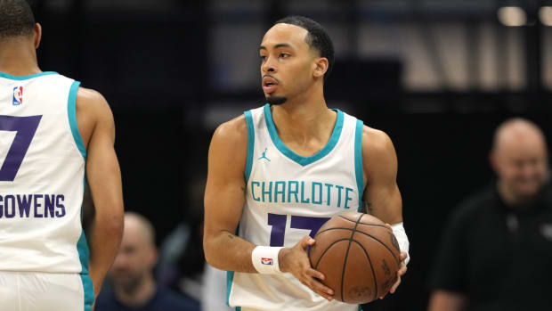 Charlotte Hornets F Gordon Hayward Ruled Out vs. Wizards - Sports  Illustrated Charlotte Hornets News, Analysis and More