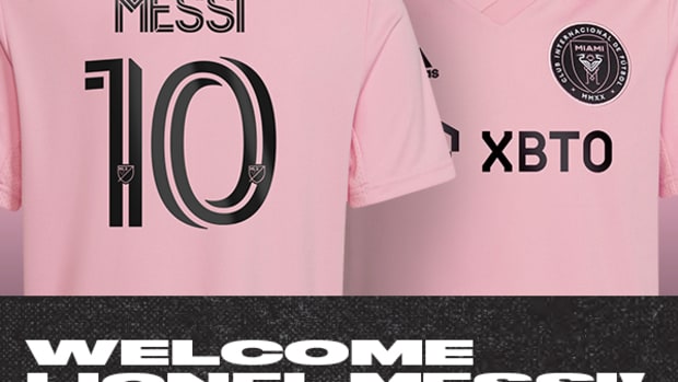 SOCCER_161_MLS_Messi_600x600_pink