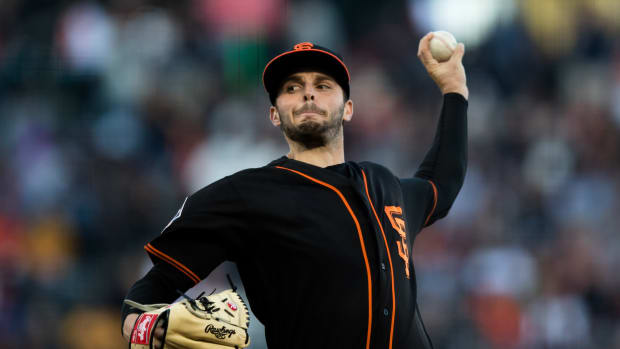 SF Giants starting pitcher Andrew Suárez throws against the Philadelphia Phillies in the first inning at AT&T Park. (2018)
