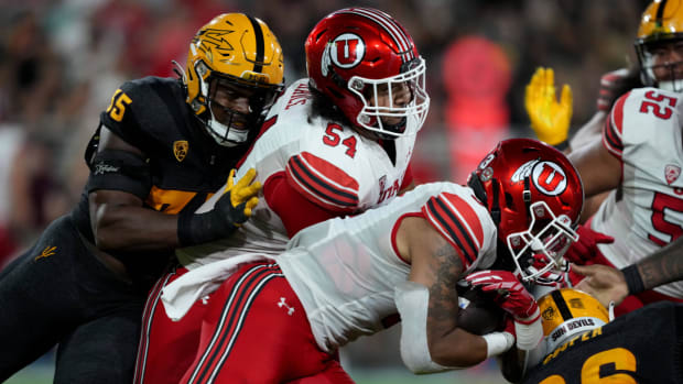 Arizona State and Utah face off in a 2022 college football game.