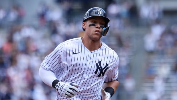 New York Yankees RF Aaron Judge rounds bases on home run