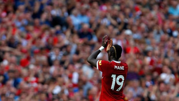 Sadio Mane pictured applauding Liverpool's fans in 2017