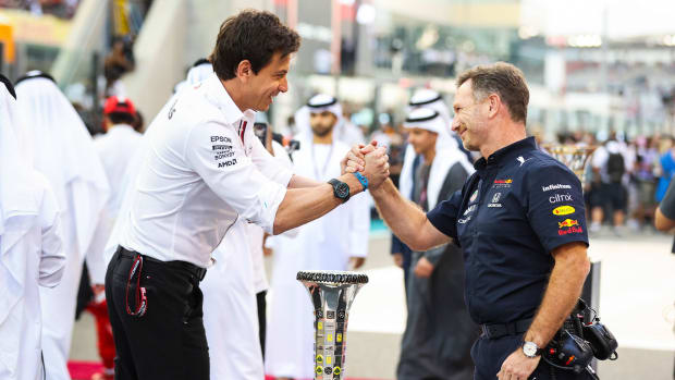 Toto Wolff (AUT, Mercedes-AMG Petronas F1 Team), Christian Horner (GBR, Red Bull Racing), F1 Grand Prix of Abu Dhabi at Yas Marina Circuit on December 12, 2021 in Abu Dhabi, United Arab Emirates.
